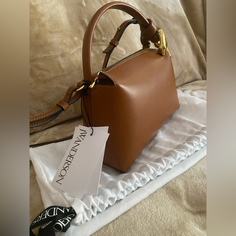 JW Anderson Small Corner Bag in Tan smooth leather, NWT